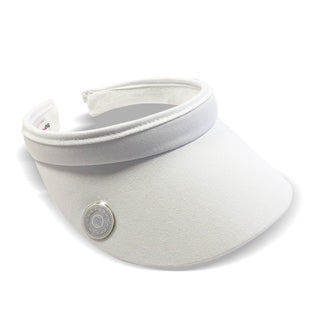 White Clip ladies golf visor constructed with quick-drying fabrics. The visor comes in a one size fits all design which clips around your head to hold it securely in place. It also features a concealed magnet  in peak with a hand enamelled lace effect golf ball marker attached, making it a lovely golf accessory, golf gift! The headband features a soft lined absorbent towel. 